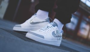 Read more about the article How To Style White Shoes And Where To Find Cheap Sneakers