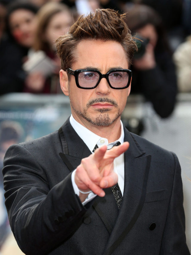 Wear Suits like Robert Downey Junior